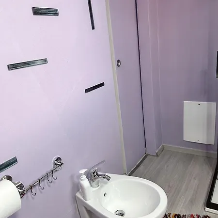 Апартаменти Cozy With Sea View In - 80 M² *