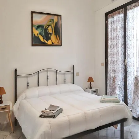 Cozy With Sea View In - 80 M² Апартаменты