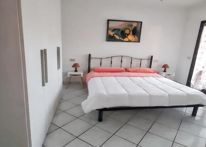 Cozy With Sea View In - 80 M² * Olbia