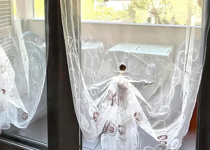 Apartment Cozy With Sea View In - 80 M²